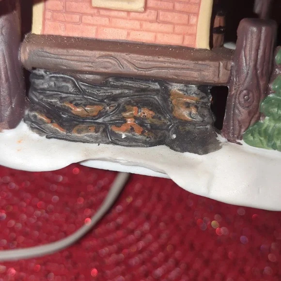 VICTORIAN VILLAGE Cabot Cove Inn - 1999 Edition - Picture 15 of 16